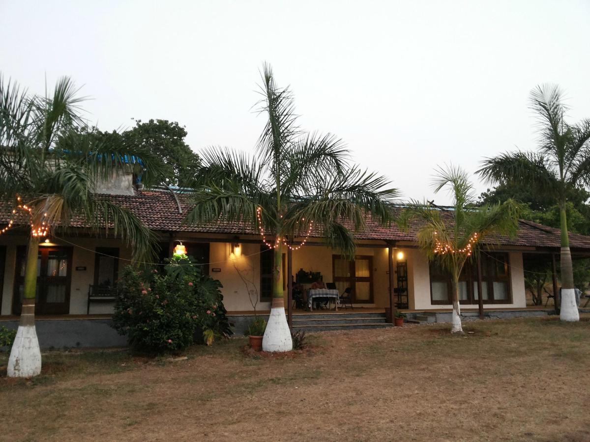 V Resorts Mahua Bagh Murud Nandgaon  Luaran gambar