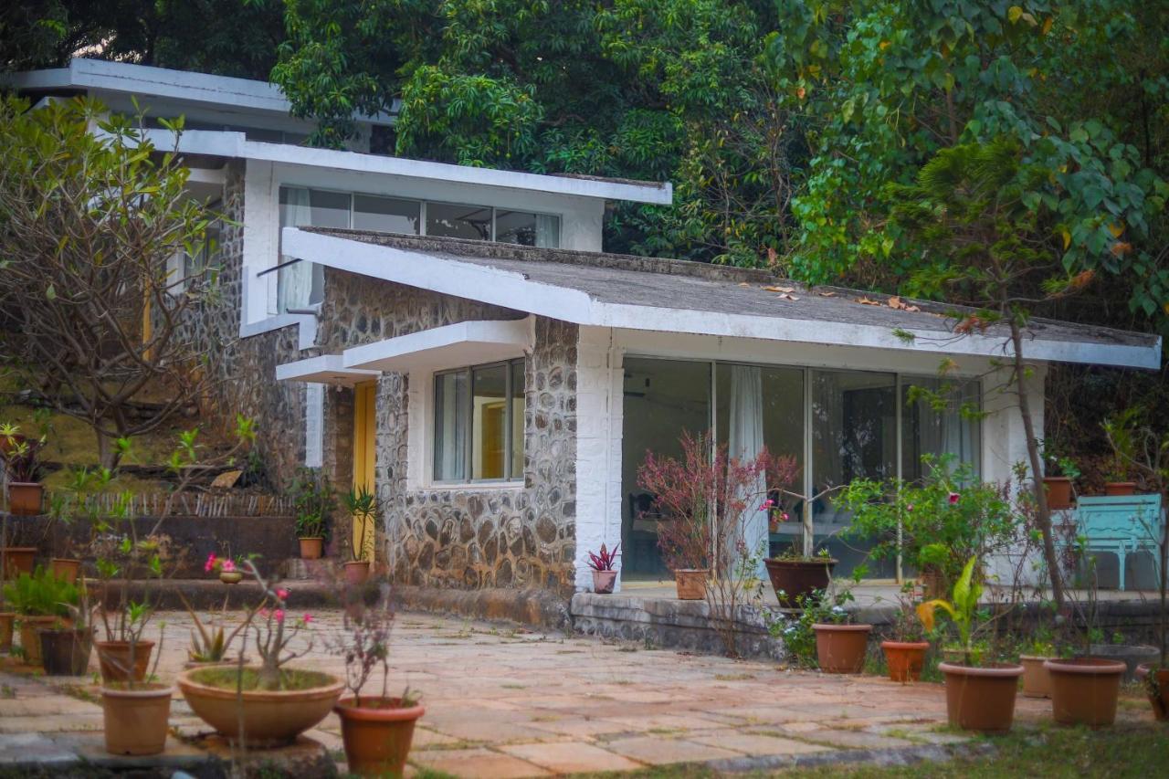 V Resorts Mahua Bagh Murud Nandgaon  Luaran gambar