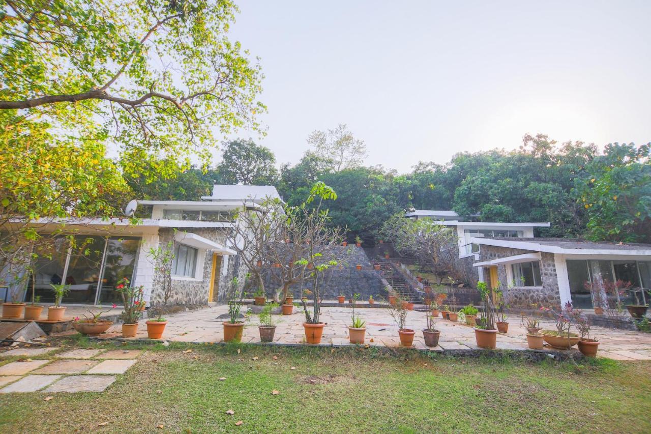 V Resorts Mahua Bagh Murud Nandgaon  Luaran gambar
