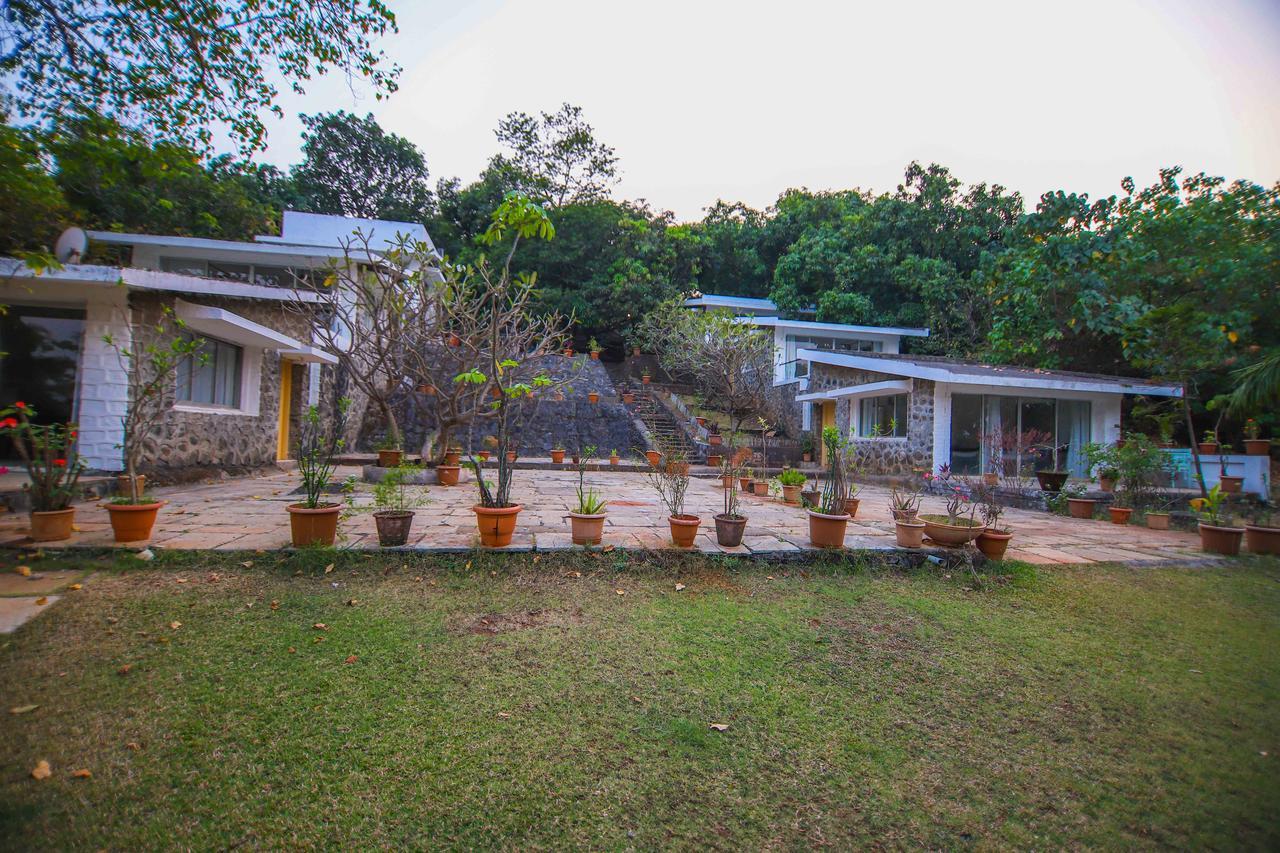 V Resorts Mahua Bagh Murud Nandgaon  Luaran gambar