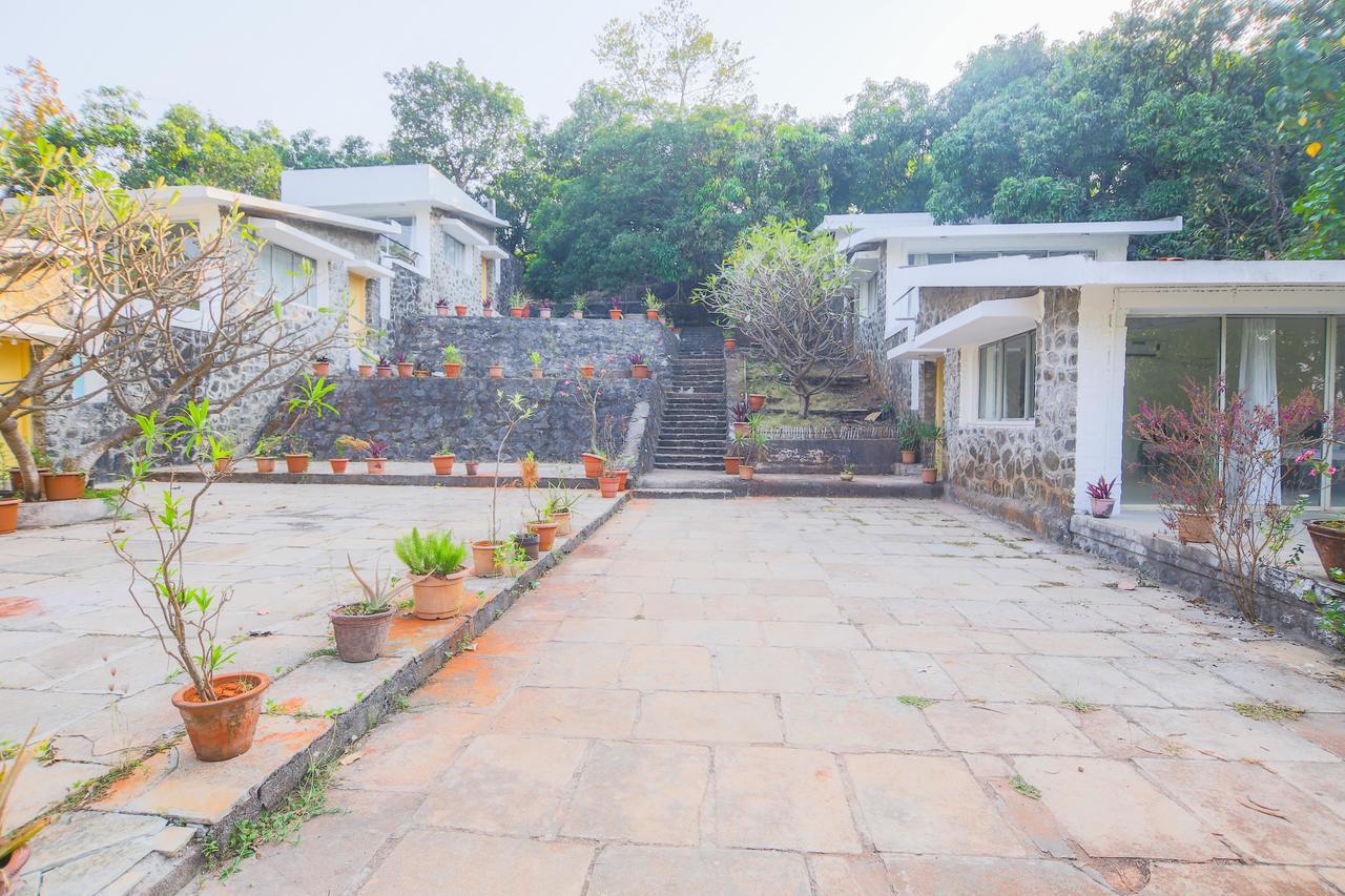 V Resorts Mahua Bagh Murud Nandgaon  Luaran gambar