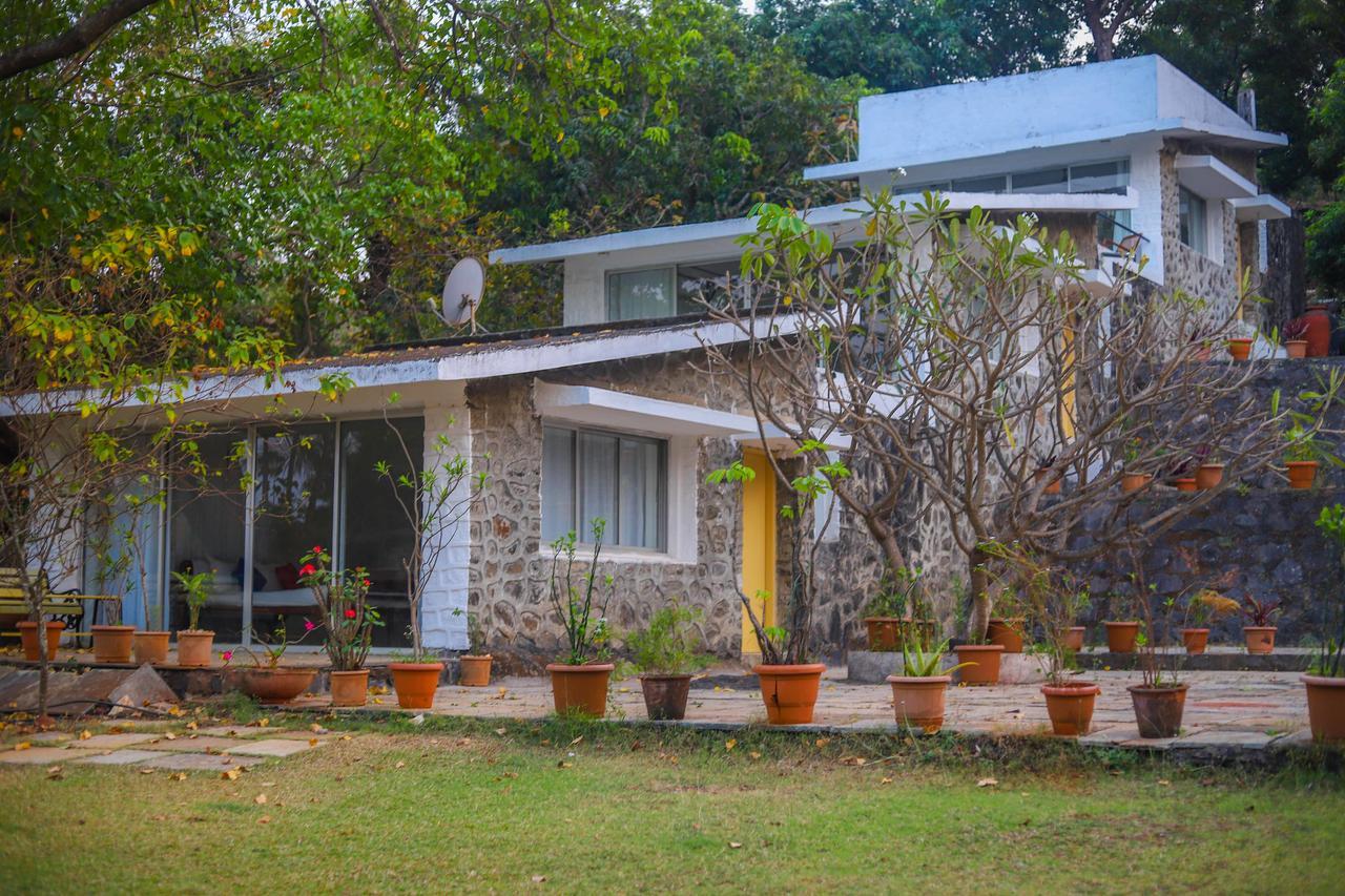 V Resorts Mahua Bagh Murud Nandgaon  Luaran gambar